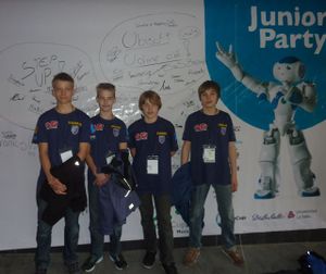 Me12 1 juniorparty wand.jpg